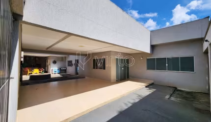 Casa com 3 quartos à venda na Rua 4, 1, Parque Atheneu, Goiânia por R$ 750.000