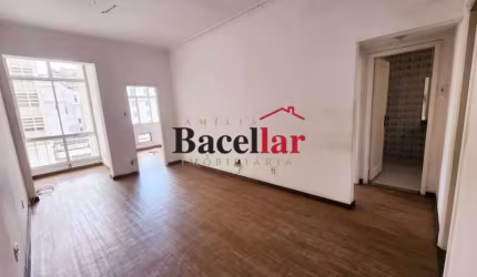 Apartamento com 2 quartos à venda na Beco Benjamin Constant, Glória, Rio de Janeiro, 77 m2 por R$ 589.999