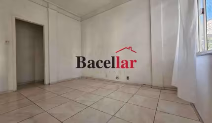 Apartamento com 3 quartos à venda na Rua Maria Amália, Tijuca, Rio de Janeiro, 65 m2 por R$ 370.000
