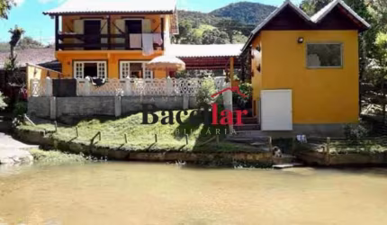 Casa com 5 quartos à venda na Avenida Presidente Feliciano Sodré, Centro, Macaé, 600 m2 por R$ 1.000.000