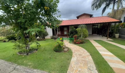 Casa com 3 dormitórios para alugar, 340 m² Tampanhão - Jambeiro/SP