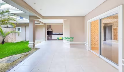 Casa com 4 dormitórios, 241 m²  Urbanova - São José dos Campos/SP