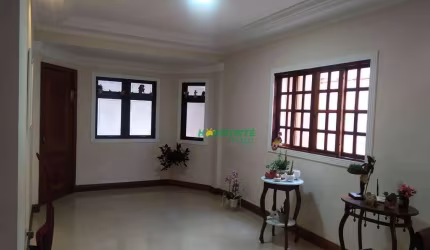 Casa com 4 dormitórios à venda, 289 m² por R$ 1.500.000,00 - Urbanova - São José dos Campos/SP