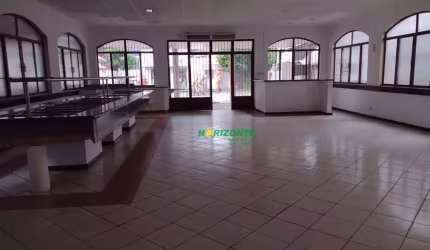 Prédio comercial à venda ou locação na Vila Adyana