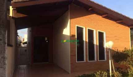 Casa com 3 dormitórios à venda, 252 m² - Urbanova - São José dos Campos/SP