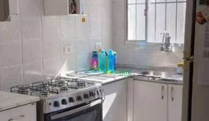Casa com 2 dormitórios à venda no Parque Califórnia - Jacareí/SP