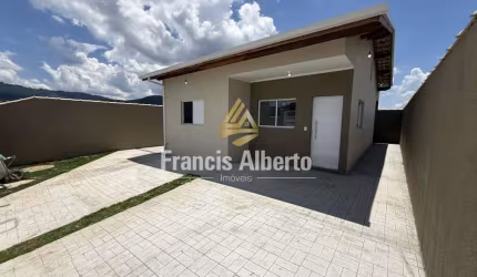 Casa 2 dormitórios sendo 1 Suíte em Extrema MG