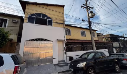 Casa para Venda em São Gonçalo, Vila Iara, 3 dormitórios, 2 suítes, 4 banheiros, 2 vagas