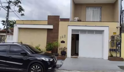 Casa para Venda em Niterói, Santa Barbara, 4 dormitórios, 1 suíte, 3 banheiros, 1 vaga