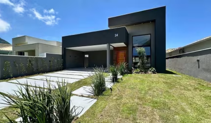 Casa em Condomínio para Locação em Maricá, Itaipuaçu, 3 dormitórios, 1 suíte, 2 banheiros, 2 vagas