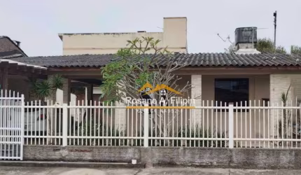 Casa com 3 dormitórios à venda, 100 m² por R$ 300.000 - Balneário Arroio do Silva/SC
