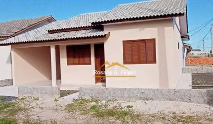 Casa com 2 dormitórios à venda, 75 m² por R$ 230.000 - Golfinho - Balneário Arroio do Silva/SC