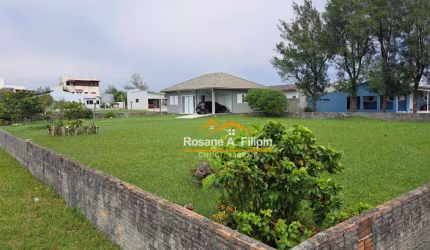 Casa com 2 dormitórios à venda, 90 m² por R$ 690.000 - Zona Sul - Balneário Arroio do Silva/SC