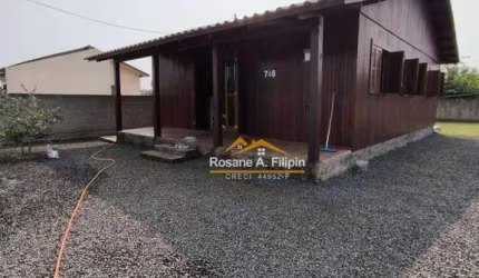 Casa com 2 dormitórios à venda, 77 m² por R$ 430.000 - Golfinho - Balneário Arroio do Silva/SC