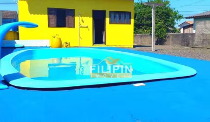 Casa com 2 dormitórios à venda, 82 m² por R$ 270.000,00 - Golfinho - Balneário Arroio do Silva/SC