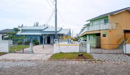 Casa com 4 dormitórios à venda, 180 m² por R$ 458.000 - Paiquerê - Araranguá/SC