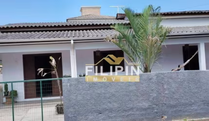 Casa com 3 dormitórios à venda, 104 m² por R$ 260.000,00 - Morro dos Conventos - Araranguá/SC