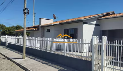 Casa com 4 dormitórios à venda, 200 m² - Centro - Balneário Arroio do Silva/SC