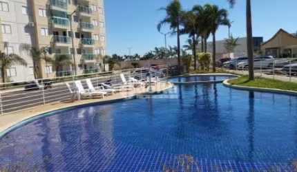 Excelente apartamento decorado e mobiliado em condomínio clube