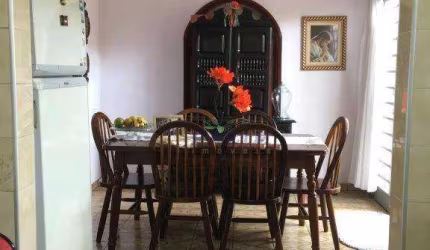 Casa térrea ótima localização - Centro - Vinhedo/SP