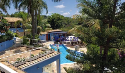 Belíssima chácara com 4 suítes à venda, 5935 m² - Vale Verde - Valinhos/SP