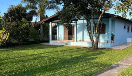 Casa com 3 quartos à venda no Guarituba, Piraquara , 840 m2 por R$ 580.000