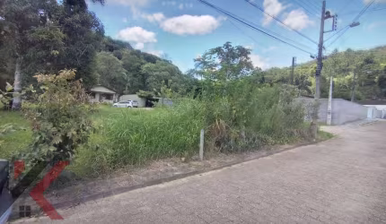 Terreno à venda no Valparaíso, Blumenau  por R$ 650.000