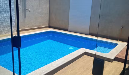 Casa com Piscina à Venda - Vista Alegre - Bauru / SP