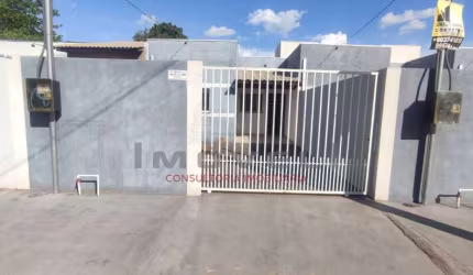Casa para venda localizada a poucos metros da Av do Capão