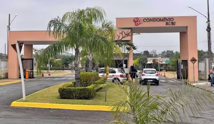 Casa com 3/4 no Condomínio Rubi em Várzea Grande