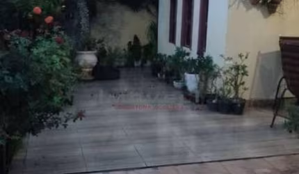 Casa com 3/4 sendo 1 suíte no Canelas