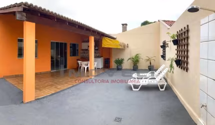 Linda Casa de Esquina com 3/4, sendo 1 Suíte no Jd Universitário