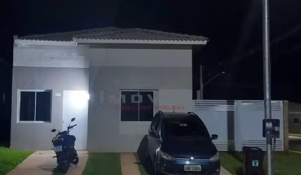 Oportunidade Única! Casa Mobiliada para Alugar em Condomínio com Lazer Completo