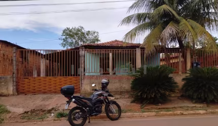 Casa Para Vender com 2 quartos no bairro 23 de Setembro em Várzea Grande