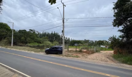 Área plana de 4912m2 à venda no bairro Pinheiro, com 50m de testada e excelente topografia.