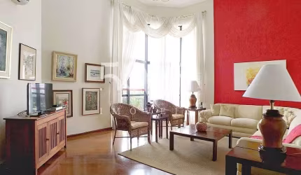 Apartamento à venda no Edifício Portella com 247m² de área util. Com 3 dormitórios, sendo 2 suítes
