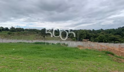 Excelente terreno com 360m2, leve declive e vista para mata APP.