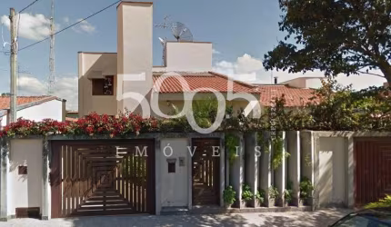 Casa à venda no Bairro Vila Santa Rosa em Itu, com 370m² de área construída em um terreno de 250m²