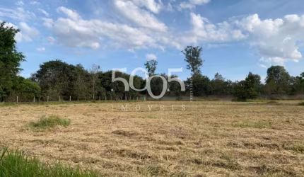 Terreno à venda em Itu no Condomínio Chácaras Carolina com 5000m² de área total com excelente topografia.