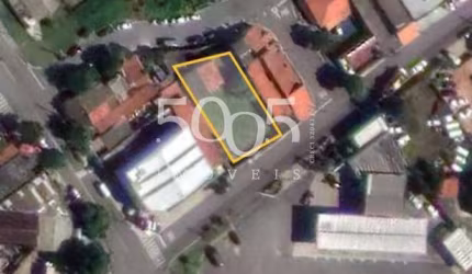Terreno à venda no bairro Parque industrial com 625m² de área construída.