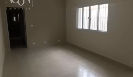 Casa à venda no Bairro Padre Bento com 180m² de área construída, sendo 300m² de terreno.