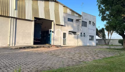 Galpão industrial à venda com 1458,72m² de área construída em uma área total de 4313,10m²