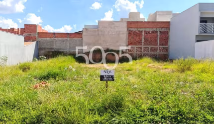 Excelente lote à venda com 200m² de área útil