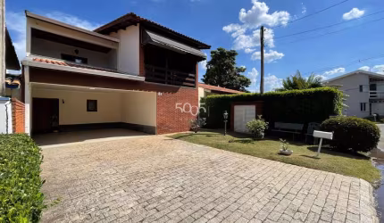 Casa sobrado à venda no Condomínio Portal de Itu I com 260m² de área construída, 3 suítes