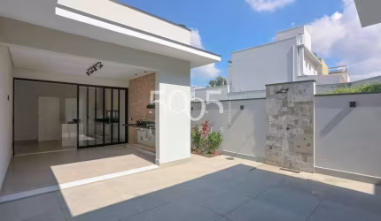 Excelente casa térrea à venda no condomínio Lagos D'Icaraí em Salto com 150m2 de construção e 308m2 de terreno. Projeto da arquiteta Aline Santa Rosa