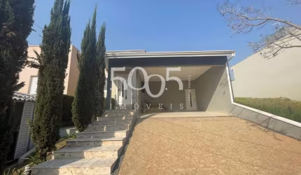 Casa no Condomínio Parque do Varvito em Itu, com 3 quartos, cozinha com moveis planejados, vaga para 4 carros,180m² de área construída
