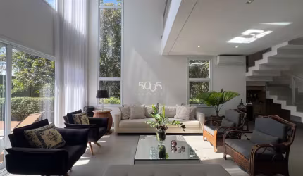 Casa sobrado à venda no condomínio Vila dos Manacás em Itu/SP, 4 suítes, 304m² construídos em 360m² de terreno