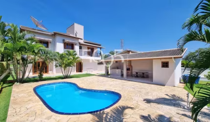 Casa em condomínio sobrado à venda no Cond. Campos de Santo Antônio em Itu, 4 dorms, com 282m² construídos em um terreno de 832m²