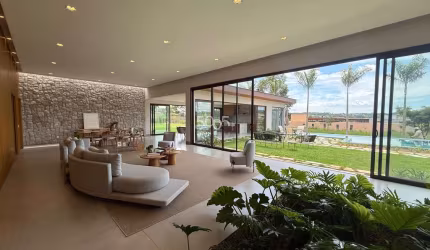 Casa à venda no Condomínio Terras de São José II, com 579m² de área construída e 2000m² de área total. Com previsão de entrega no 2o semestre de 2024.