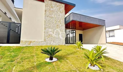 Casa em condomínio à venda no Condomínio Central Parque em Salto/SP, 3 suítes, com 161m² construídos em um terreno de 310m²